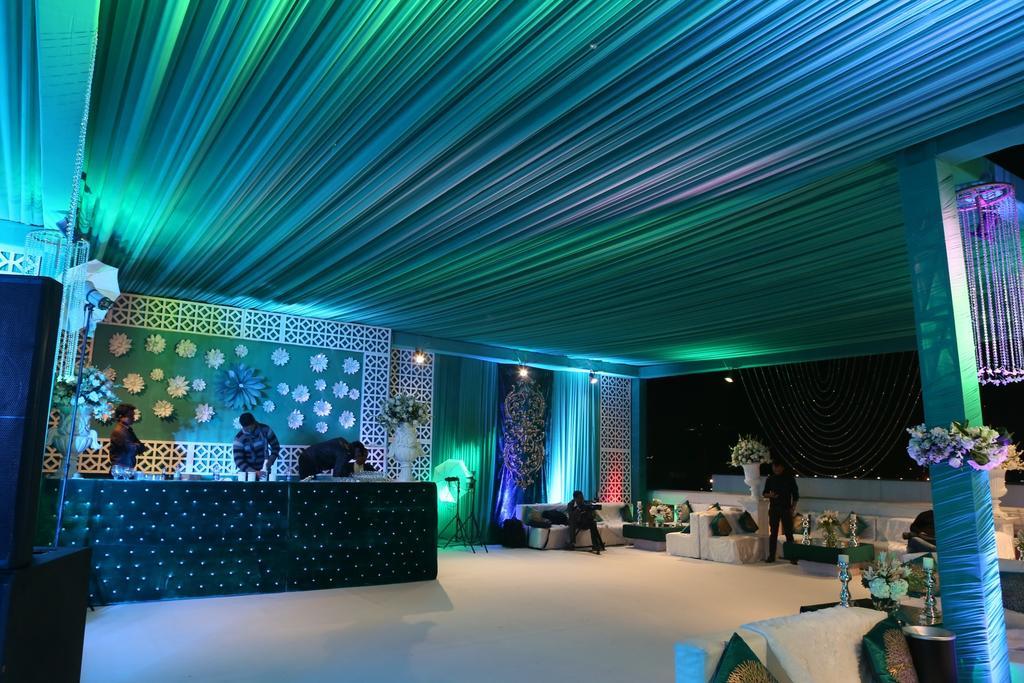 The Pllazio Hotel Gurgaon Exterior foto